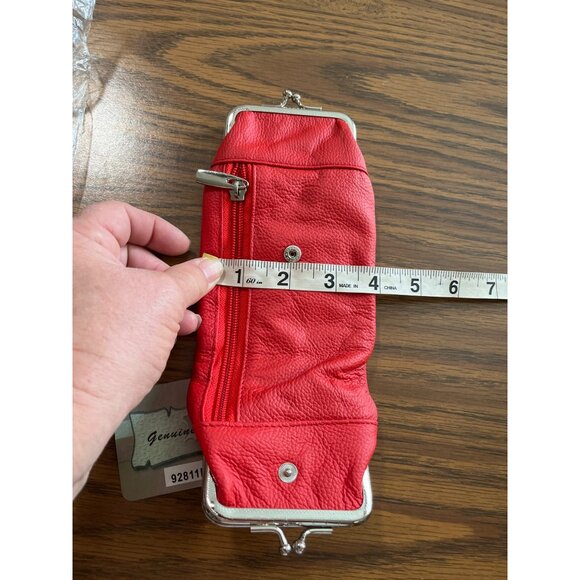 Red leather double clip and zippered cigarette case - Picture 6 of 6
